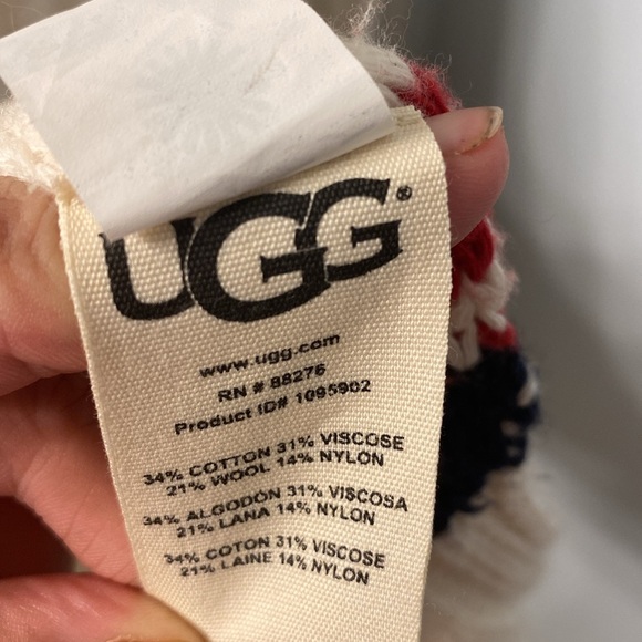 Ugg Weslynn Chunky Poncho Sweater Size M/L - Picture 6 of 9